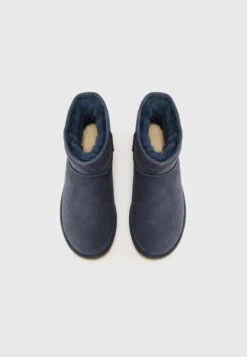 Ugg CLASSIC MINI II - Winter Boots - Dark Indigo -Shein Fashion Store c638dc13a09b45b9b4e8f1c7b233bcbf