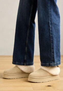 Ugg TAZZELLE - Winter Boots - Obsidian 17 Ugg TAZZELLE - Winter Boots - Obsidian -Shein Fashion Store c826b0c5b6854eab9f3293249761ef32 1