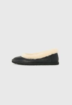 Ugg ZORA - Ballet Pumps - Black