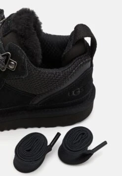 Ugg LOWMEL - Trainers - Black -Shein Fashion Store cb7c898bbdc14a2eb7003f728a9d843d