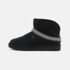Ugg CLASSIC MINI CRESCENT - Ankle Boots - Black