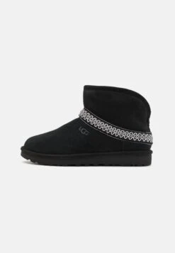 Ugg CLASSIC MINI CRESCENT - Ankle Boots - Black