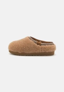 Ugg TASMAN MAXI CURLY UNISEX - Slippers - Chestnut