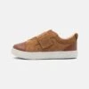 Ugg Rennon Unisex - Trainers - Chestnut