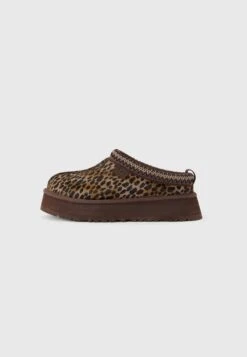 Ugg TAZZ CASPIAN - Clogs - Burnt Cedar