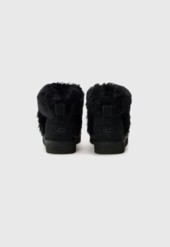 Ugg CLASSIC CHALET - Winter Boots - Black -Shein Fashion Store d23f0c241eac480cbfc4efb916d6a3fd
