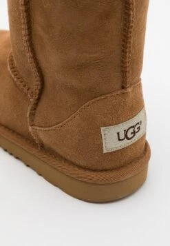 Ugg Classic Ii - Classic Ankle Boots - Chestnut -Shein Fashion Store daa4d66d492a4b5e8b3f2ff38e9daf18