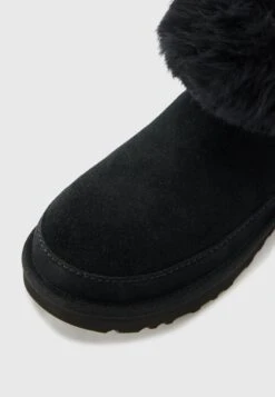 Ugg CLASSIC CHALET - Winter Boots - Black -Shein Fashion Store dbbb327eb7064409be0122082117bd39