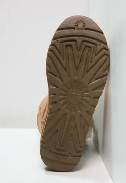 Ugg Bailey Button Ii - Classic Ankle Boots - Chestnut -Shein Fashion Store dcefee5fe6d146b4a5b8c2ab7eeb608c