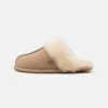 Ugg SCUFFETTE II - Slippers - Sand