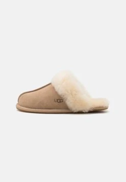 Ugg SCUFFETTE II - Slippers - Sand
