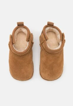 Ugg BABY CLASSIC ULTRA MINI UNISEX - First Shoes - Chestnut -Shein Fashion Store e225890336884a049ca8d6d78277ef48