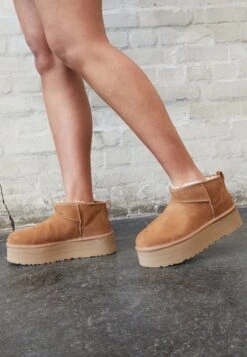 Ugg CLASSIC ULTRA MINI PLATFORM - Ankle Boots - Sand -Shein Fashion Store ead724d864a241f5b120ff872b566c5c 1