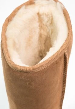 Ugg Classic Ii - Boots - Chestnut -Shein Fashion Store ec3bb5eb9f314a6eb08262b69cdd64fe