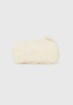 Ugg SKYLAR AND BEANIE UNISEX - Slippers - Cream -Shein Fashion Store ee922cbb045f4d7c8d9b0495220eccbe