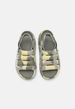 Ugg Sport Yeah Camopop - Pool Slides -Shein Fashion Store f2aad1eba3464b46aedc5ee4f75bafbc