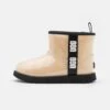Ugg Classic Clear Mini Ii - Wellies - Natural/Black