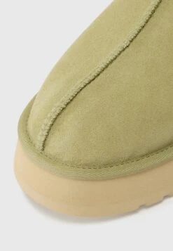 Ugg TAZZ II - Clogs - Muted Brass -Shein Fashion Store fc114b33997b43b4a6762ae6df85df7c